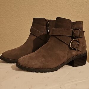 Blondo Stacy Buckle Waterproof Suede Bootie/Side Zip Size US 6 Dark Taupe